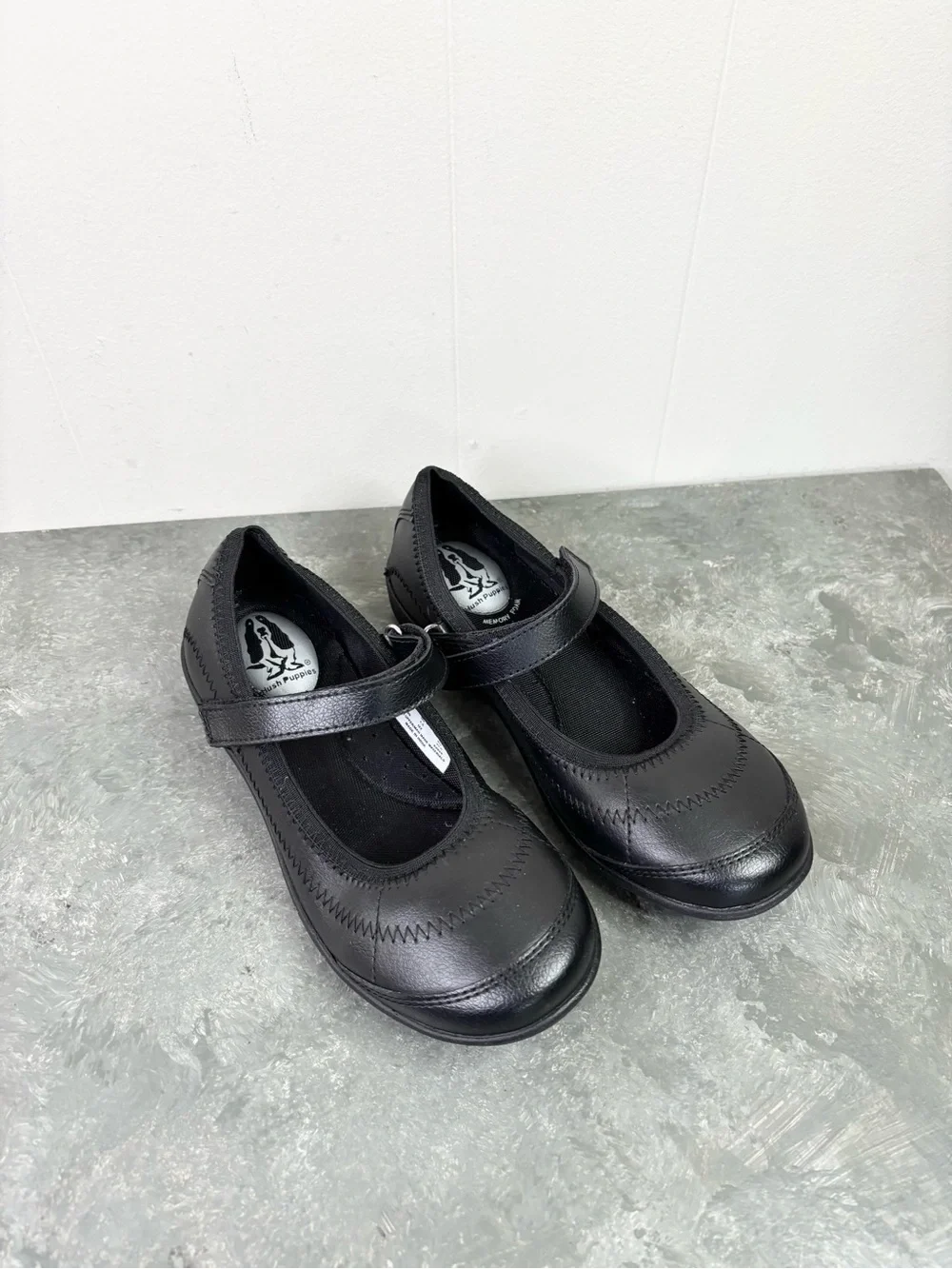 Hush Puppies girls Reese Mary Jane shoes size 2 girls uniform shoes leather